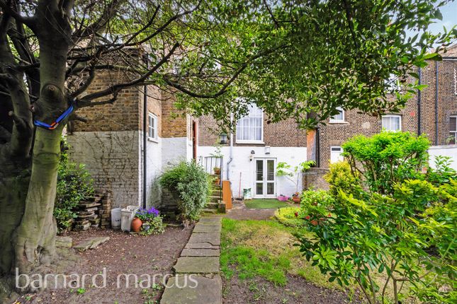 6 bedroom terraced house for sale