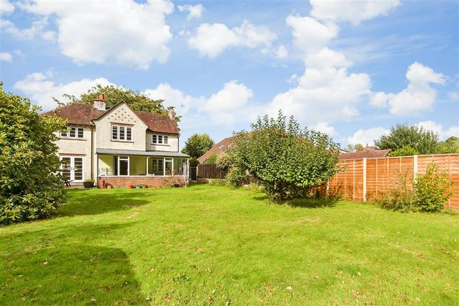 Balcombe Gardens, Horley, Surrey 3 bed detached house for sale