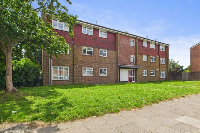 Byrd Road, Crawley RH11 2 bed flat for sale