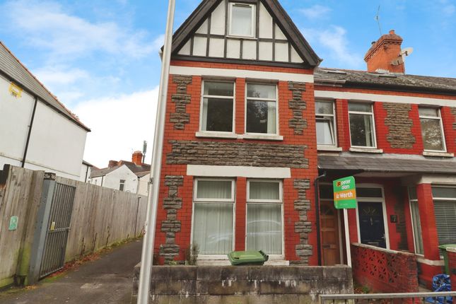 4 bedroom end of terrace house for sale