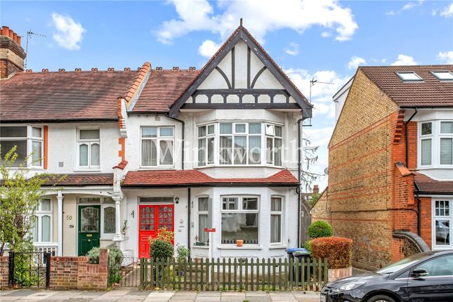 Burford Gardens, London, N13 1 bed apartment for sale
