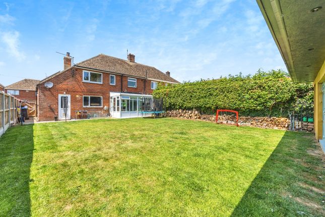 3 bedroom semi-detached house for sale