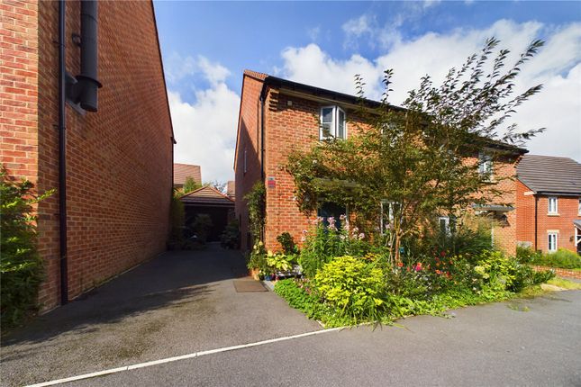 Woodlands View, Newbury, Berkshire, RG14 3 bed semi