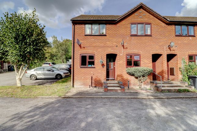 Charnwood Close, High Wycombe HP13 2 bed end of terrace house for sale