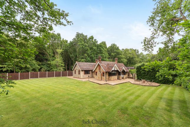 Rings Hill, Hildenborough, Tonbridge 4 bed detached bungalow for sale