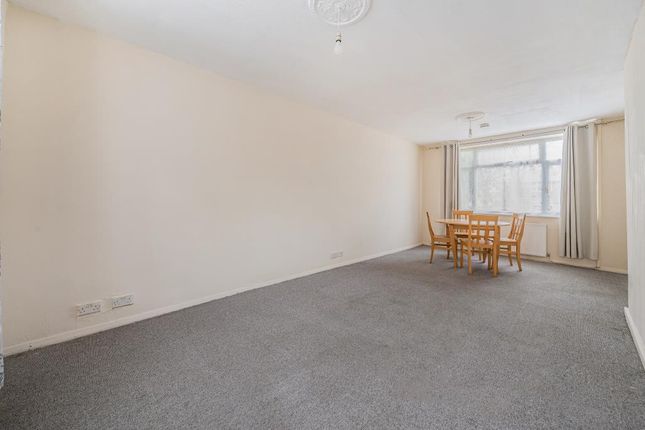 Slough,  SL2,  SL2 3 bed terraced house for sale