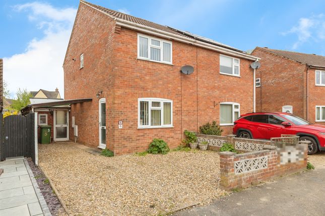 2 bedroom semi-detached house for sale