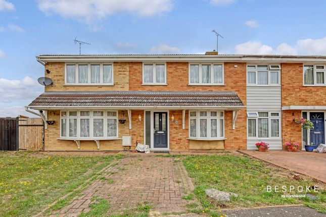 Weaversfield, SIlver End, CM8 5 bed semi