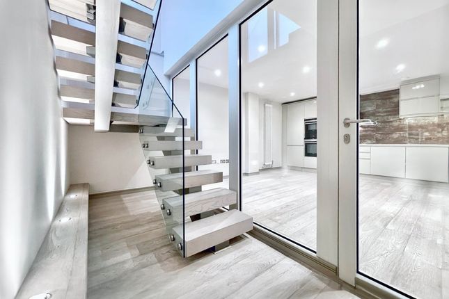 Wickham House, King Street, Richmond... 1 bed flat for sale