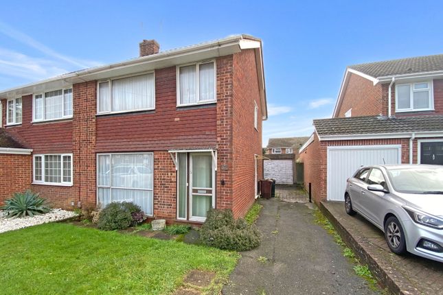 Quantock Drive, Ashford TN24 3 bed semi