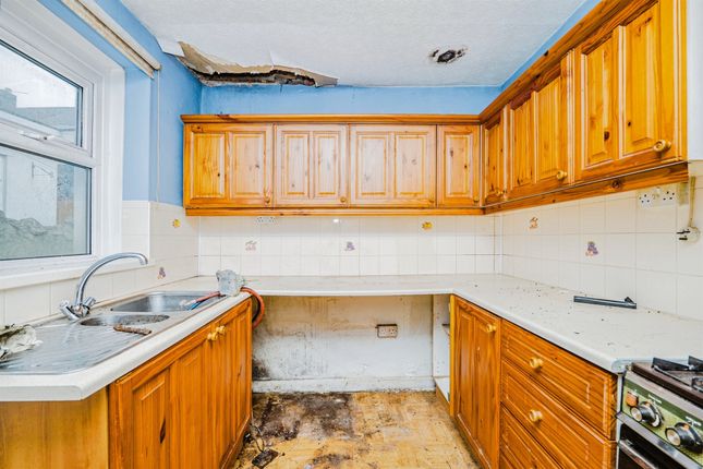 2 bed terraced house