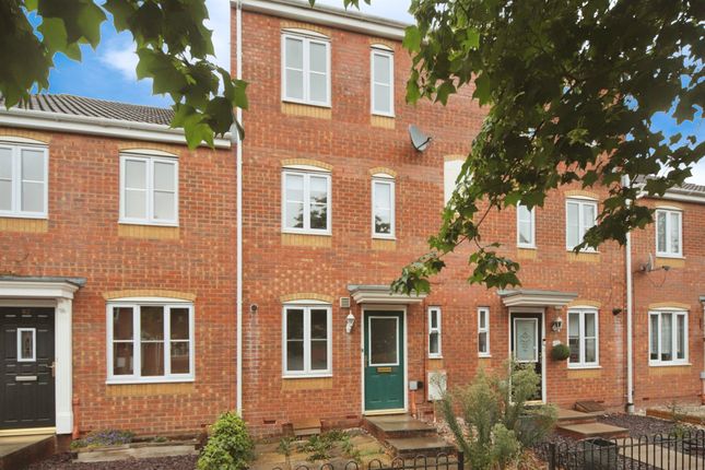 4 bedroom terraced house for sale