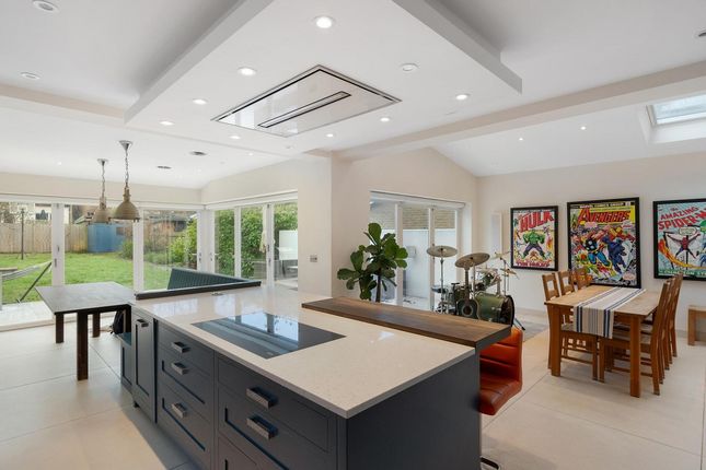 London W13 5 bed detached house for sale