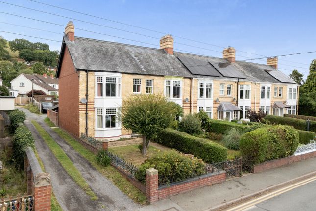Milford Road, Newtown, Powys, SY16 4 bed end of terrace house for sale