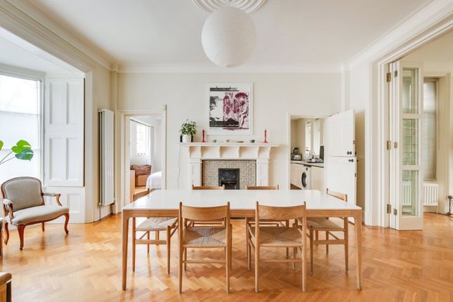 Hampstead Lane, Highgate 3 bed apartment for sale