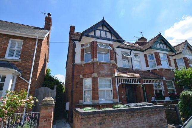 6 bedroom semi-detached house for sale