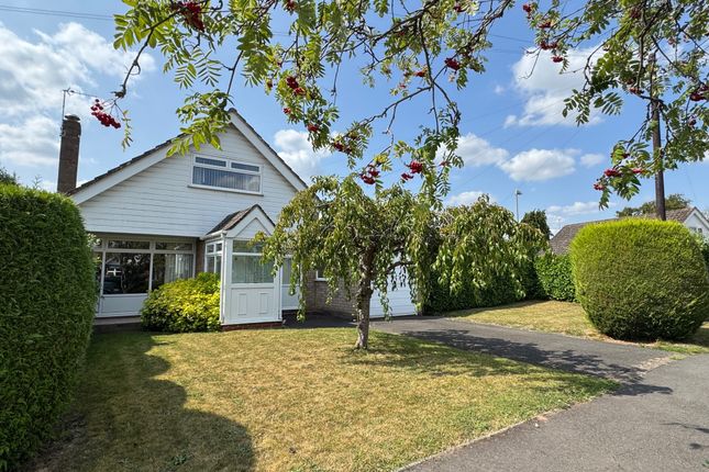Kineton Road, Kenilworth 4 bed detached bungalow for sale