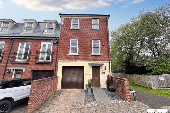 Old Mill Close, Tiverton, Devon 3 bed townhouse for sale