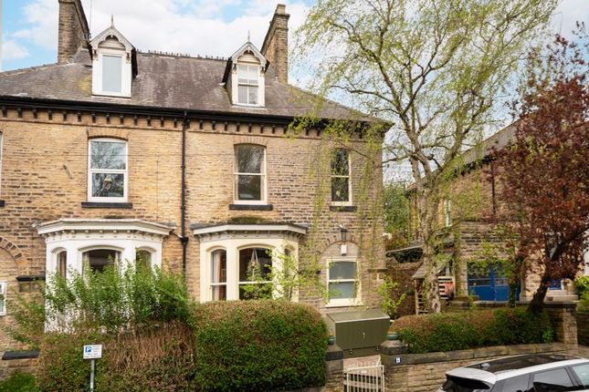5 bedroom semi-detached house for sale