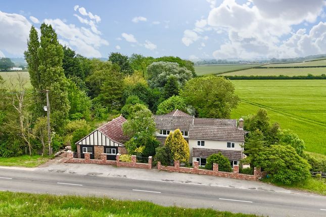 Fox Road, Catworth, PE28 6 bed detached house for sale