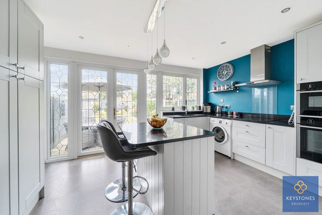 Recreation Avenue, Romford, RM7 3 bed end of terrace house for sale