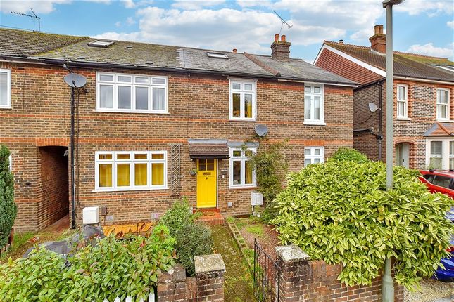 New North Road, Reigate, Surrey 2 bed terraced house for sale