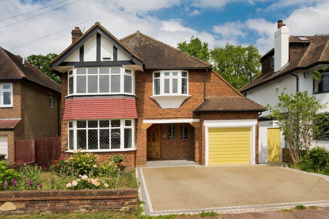 4 bed detached house