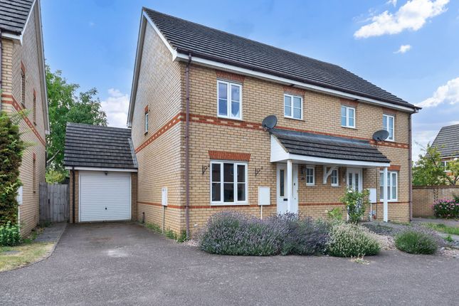 Titchmarsh Close, Royston SG8 3 bed semi