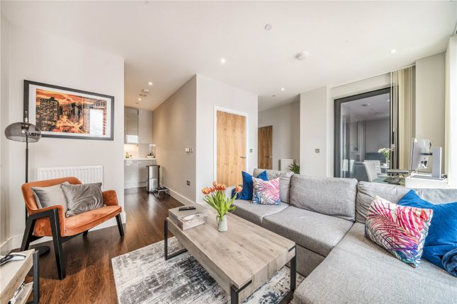 Silvocea Way, London E14 1 bed apartment for sale