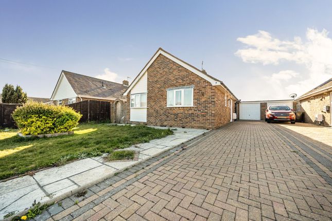 Tythe Barn Road, Selsey, PO20 2 bed detached bungalow for sale