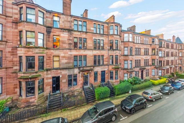 Kersland Street, Hillhead, G12 8BT 2 bed flat for sale