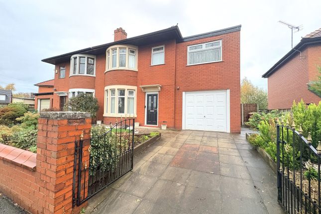 Mytham Road, Little Lever, Bolton, BL3 4 bed semi