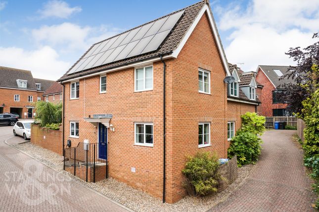 Attoe Walk, Norwich 4 bed detached house for sale