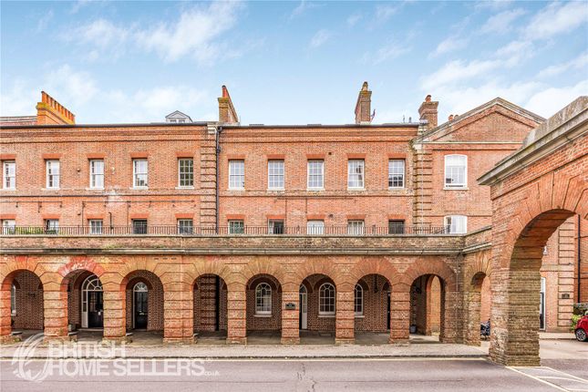 2 bed parking/garage