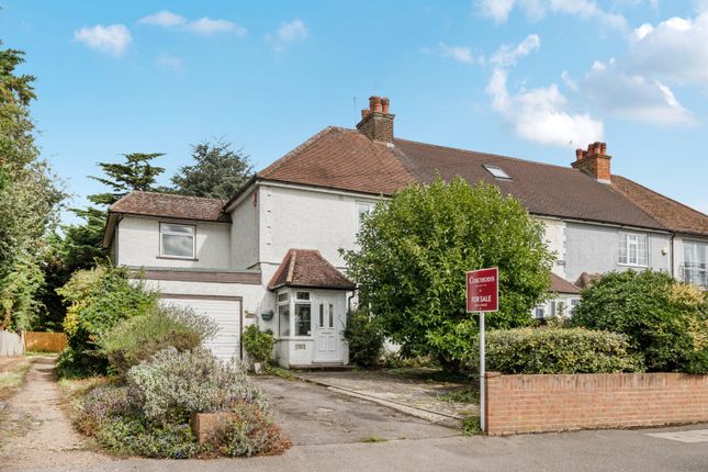 Walton Lane, Shepperton, TW17 4 bed end of terrace house for sale