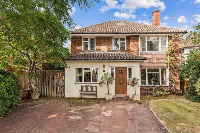 Heathside, Esher, Hinchley Wood, KT10 5 bed detached house for sale