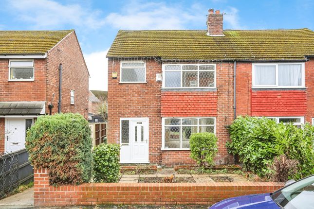Manchester Road, Heaton Norris... 3 bed semi