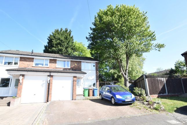 Mossbank Grove, Heywood OL10 3 bed semi