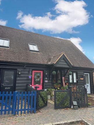 Minchens Lane, Tadley RG26 2 bed terraced house for sale