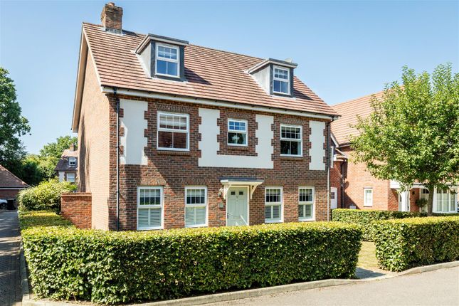 Buttinghill Drive, Cuckfield 5 bed detached house for sale