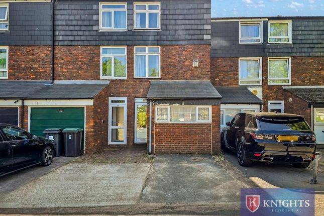 Yarmouth Crescent, Ferry Lane Estate... 4 bed townhouse for sale