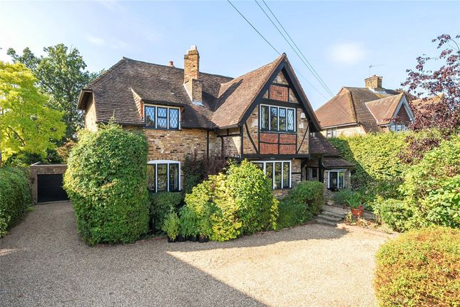 Vincent Close, Esher, KT10 5 bed detached house for sale