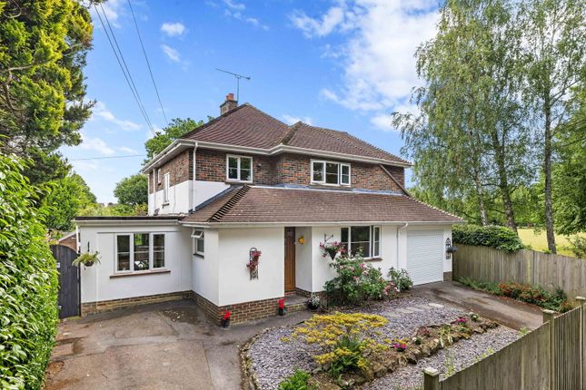 Windmill Lane, East Grinstead RH19 3 bed detached house for sale