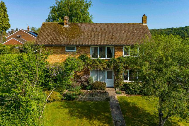 Coombe Lane, High Wycombe HP14 4 bed detached house for sale