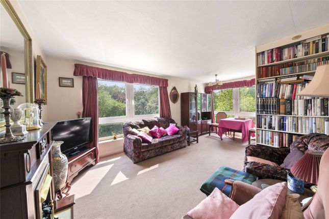 Bembridge Gardens, Ruislip HA4 2 bed apartment for sale