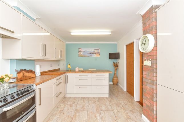 Bedhampton Road, Havant, Hampshire 4 bed semi