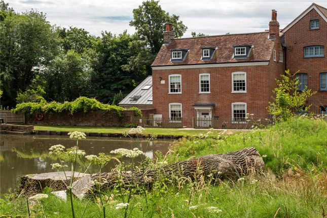 Wonham Lane, Betchworth, Surrey, RH3 4 bed detached house for sale