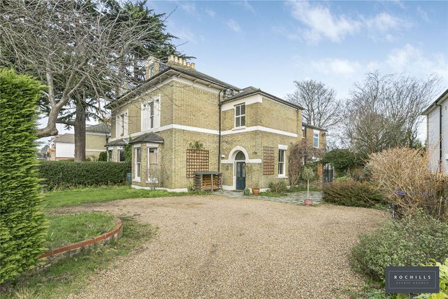 Thames Street, Weybridge, Surrey, KT13 5 bed semi