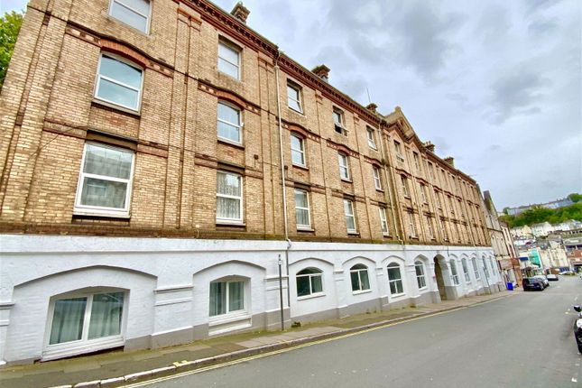 Market Street, Torquay, TQ1 3AH 2 bed flat for sale