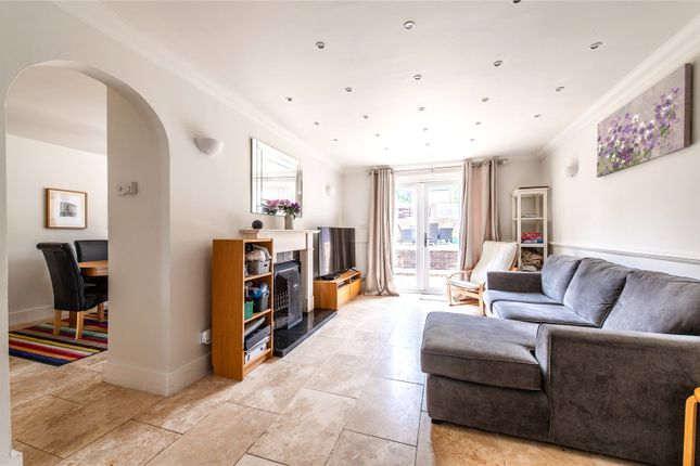 Strand Close, Meopham, Kent, DA13 3 bed end of terrace house for sale